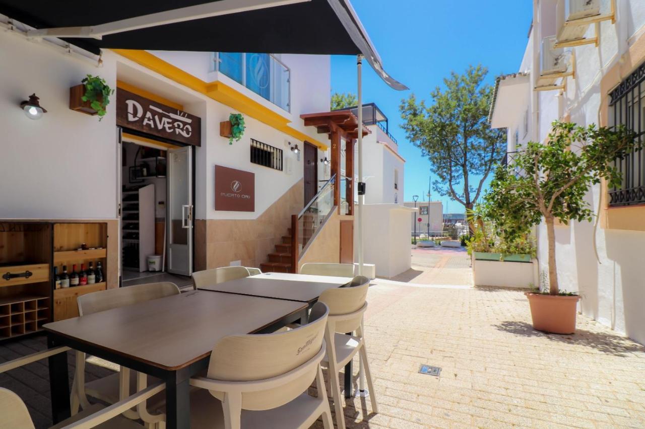 Room In Guest Room - Private Room In The Fishing Port Of Marbella Exterior photo